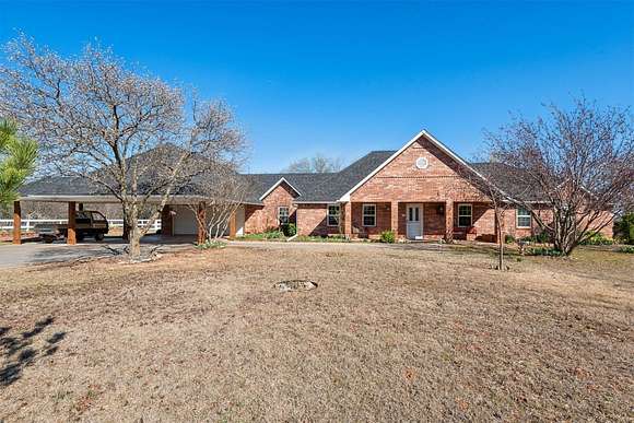 10 Acres of Land with Home for Sale in Norman, Oklahoma