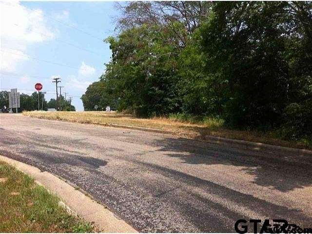 5.6 Acres of Commercial Land for Sale in Tyler, Texas