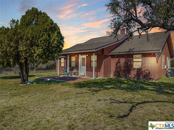 620 Acres of Land with Home for Sale in Gatesville, Texas