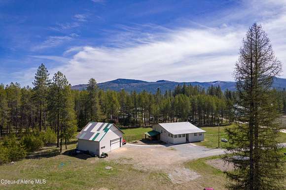 5 Acres of Residential Land with Home for Sale in Oldtown, Idaho