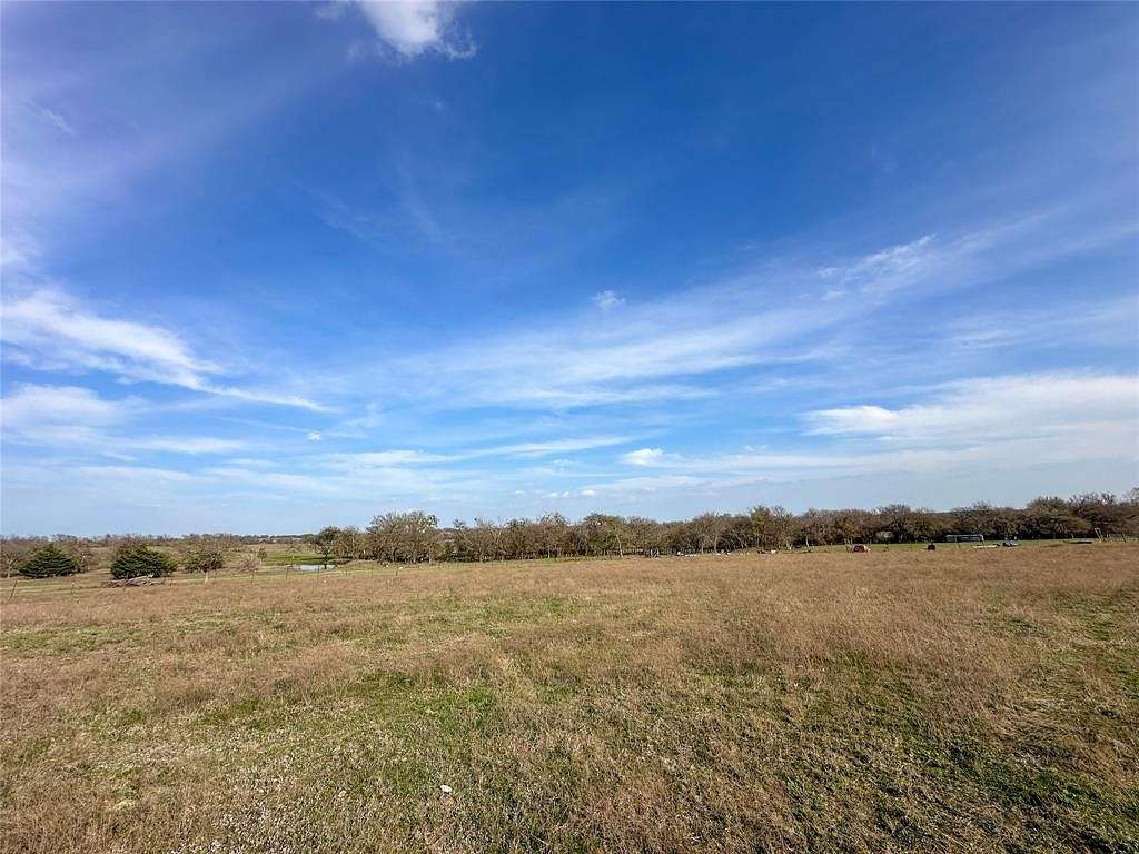 7.9 Acres of Residential Land for Sale in Itasca, Texas