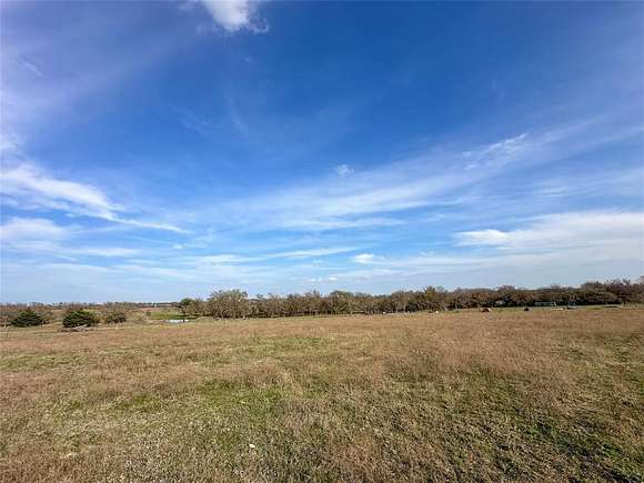 7.854 Acres of Residential Land for Sale in Itasca, Texas