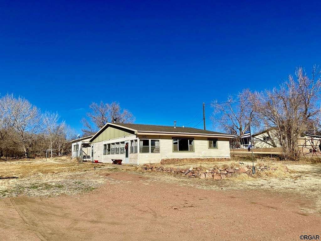 4 Acres of Residential Land with Home for Sale in Cañon City, Colorado