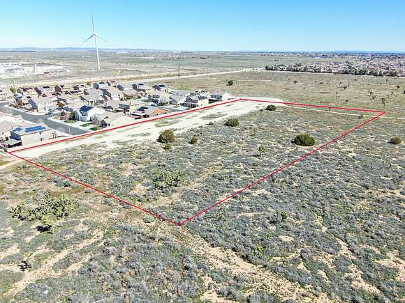 5 Acres of Land for Sale in Lancaster, California