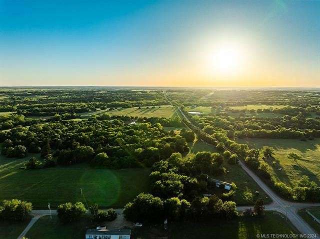 5 Acres of Land for Sale in Cushing, Oklahoma