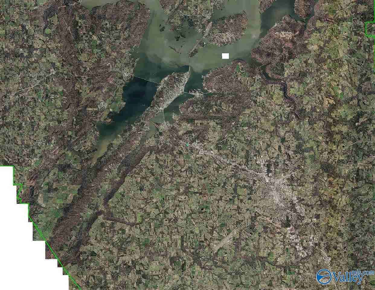 0.84 Acres of Land for Sale in Guntersville, Alabama