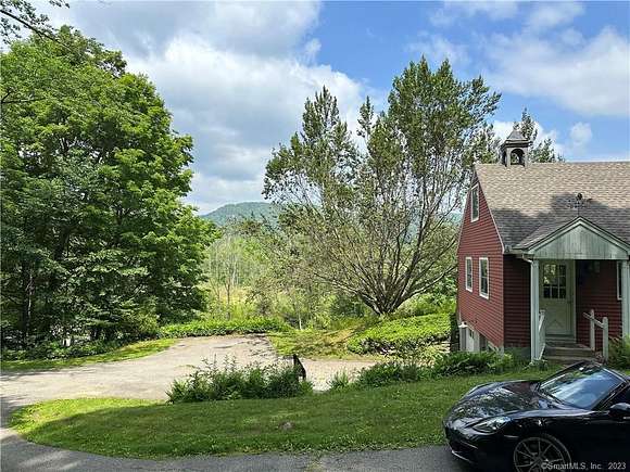 51.9 Acres of Agricultural Land with Home for Sale in Kent, Connecticut