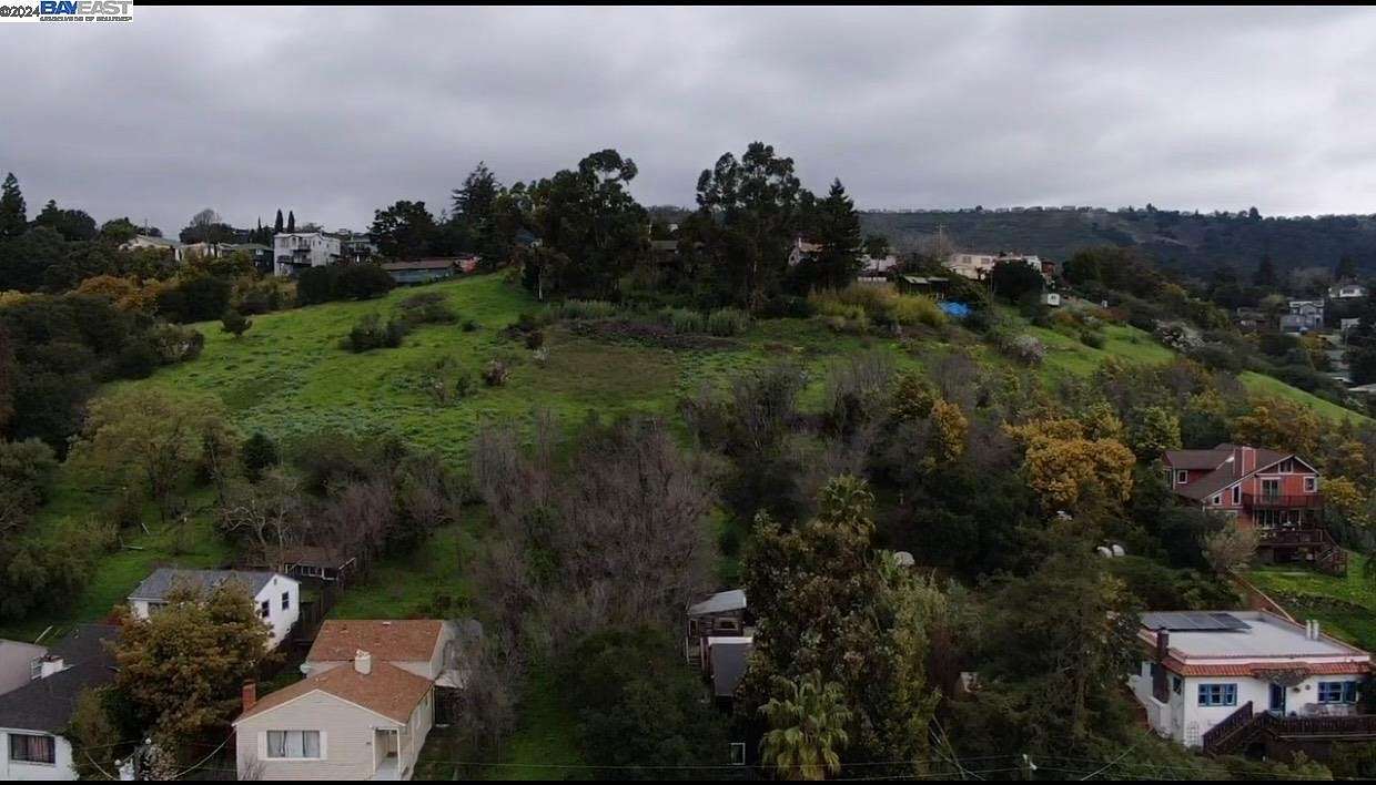 1.1 Acres of Residential Land for Sale in Oakland, California