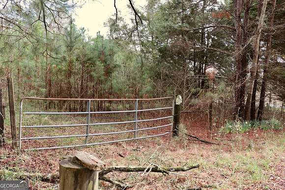 5 Acres of Land for Sale in Chattahoochee Hills, Georgia