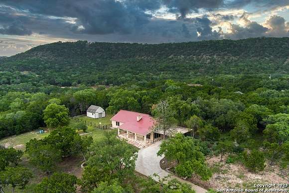 2.5 Acres of Residential Land with Home for Sale in Canyon Lake, Texas