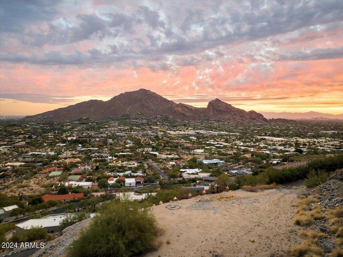 1 Acre of Residential Land for Sale in Paradise Valley, Arizona