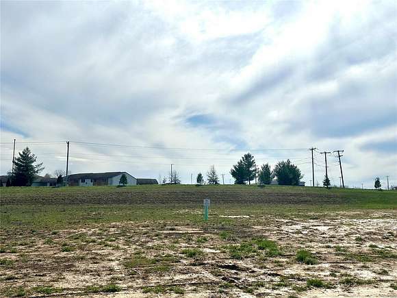 0.51 Acres of Residential Land for Sale in Waterloo, Illinois