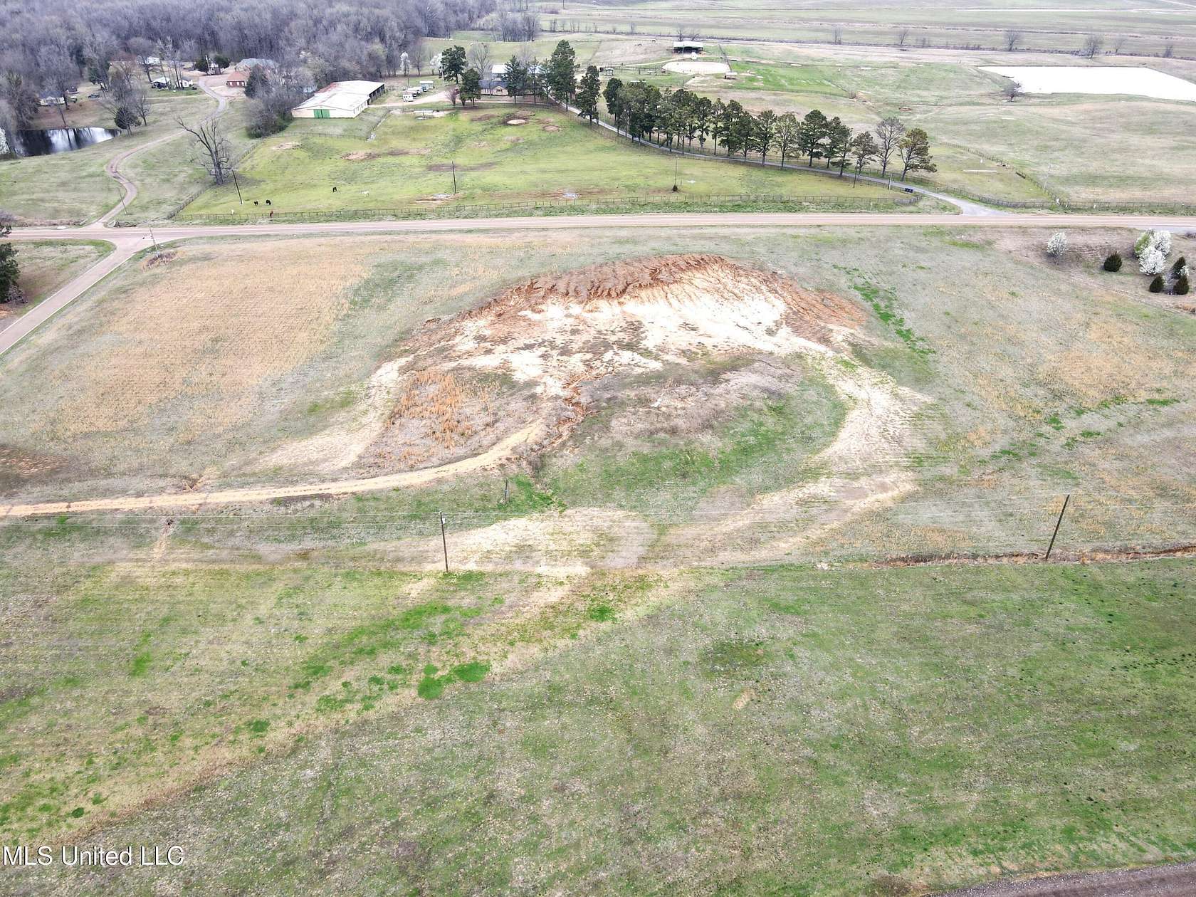 10 Acres of Land for Sale in Hernando, Mississippi