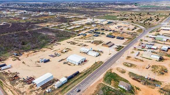 24 Acres of Improved Commercial Land for Sale in Colorado City, Texas