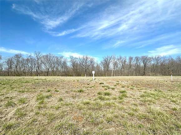0.38 Acres of Residential Land for Sale in Waterloo, Illinois