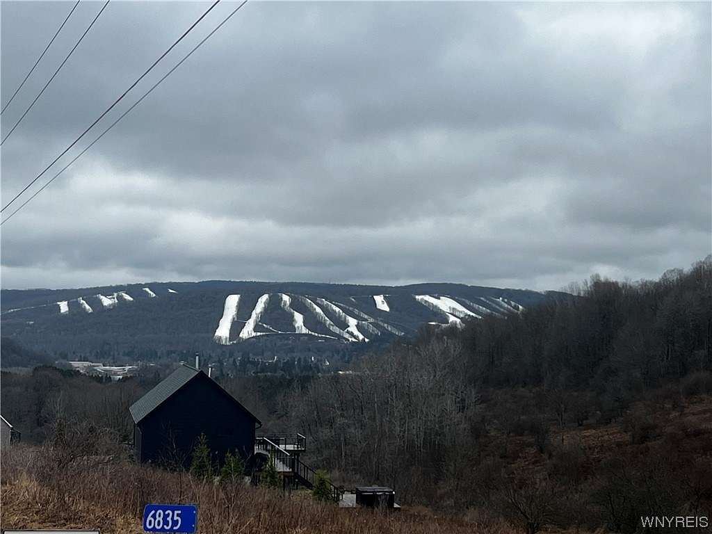 5.14 Acres of Residential Land for Sale in Ellicottville, New York