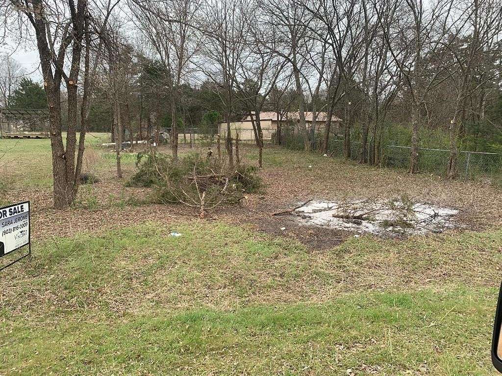0.12 Acres of Land for Sale in Gordonville, Texas