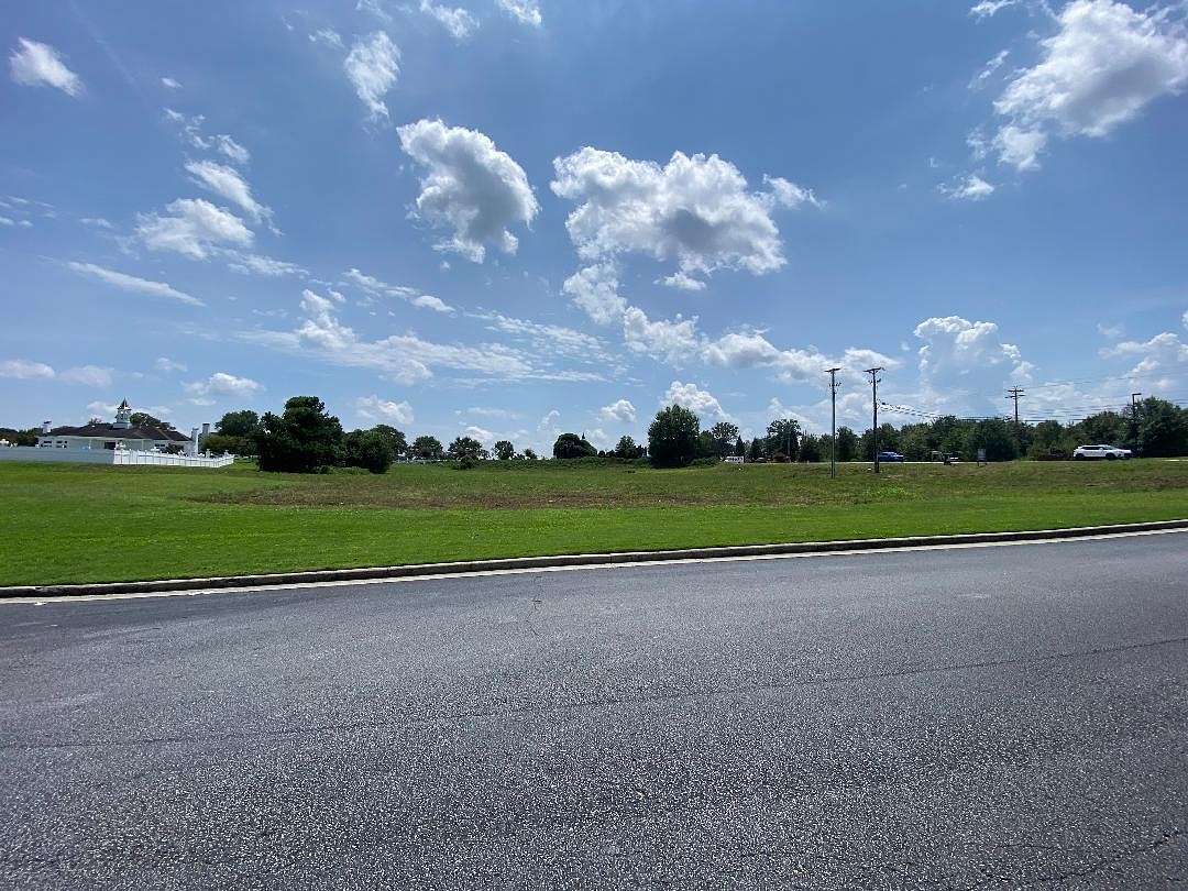 3.1 Acres of Commercial Land for Sale in Loganville, Georgia