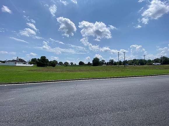 3.1 Acres of Commercial Land for Sale in Loganville, Georgia