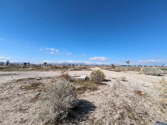 2.3 Acres of Residential Land for Sale in Palmdale, California