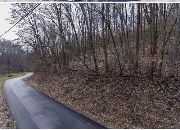 1 Acre of Residential Land for Sale in Barbourville, Kentucky