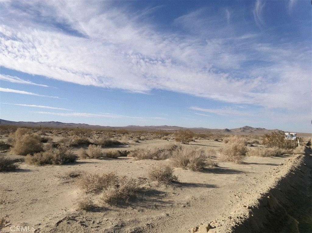 22 Acres of Land for Sale in Adelanto, California