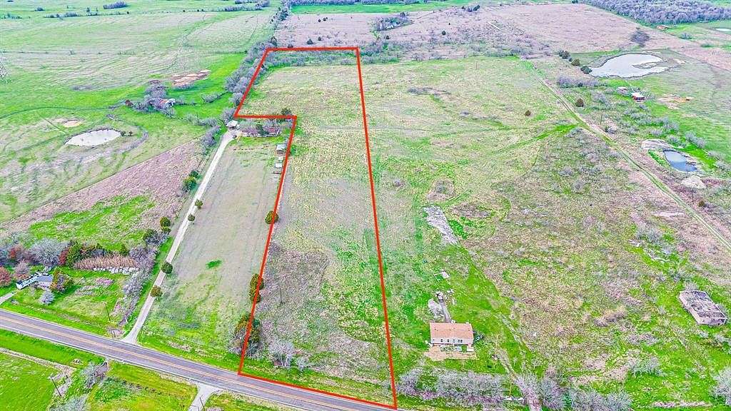 9.5 Acres of Residential Land for Sale in Corsicana, Texas