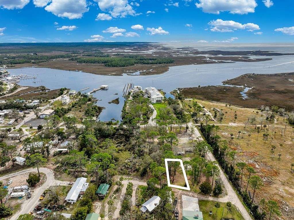 0.17 Acres of Land for Sale in Steinhatchee, Florida