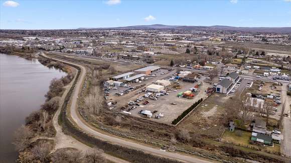 3.5 Acres of Commercial Land for Sale in Richland, Washington
