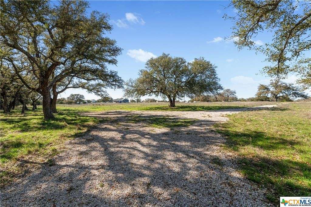5 Acres of Residential Land for Sale in Lampasas, Texas
