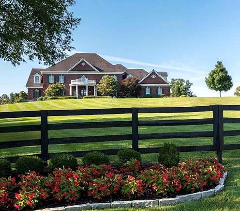 10 Acres of Land with Home for Sale in Lexington, Kentucky