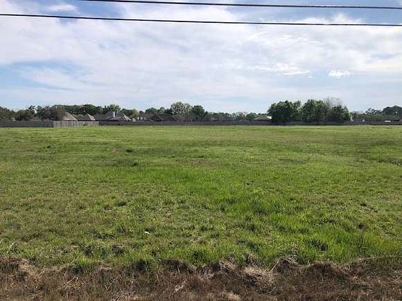 17 Acres of Commercial Land for Sale in Crowley, Louisiana
