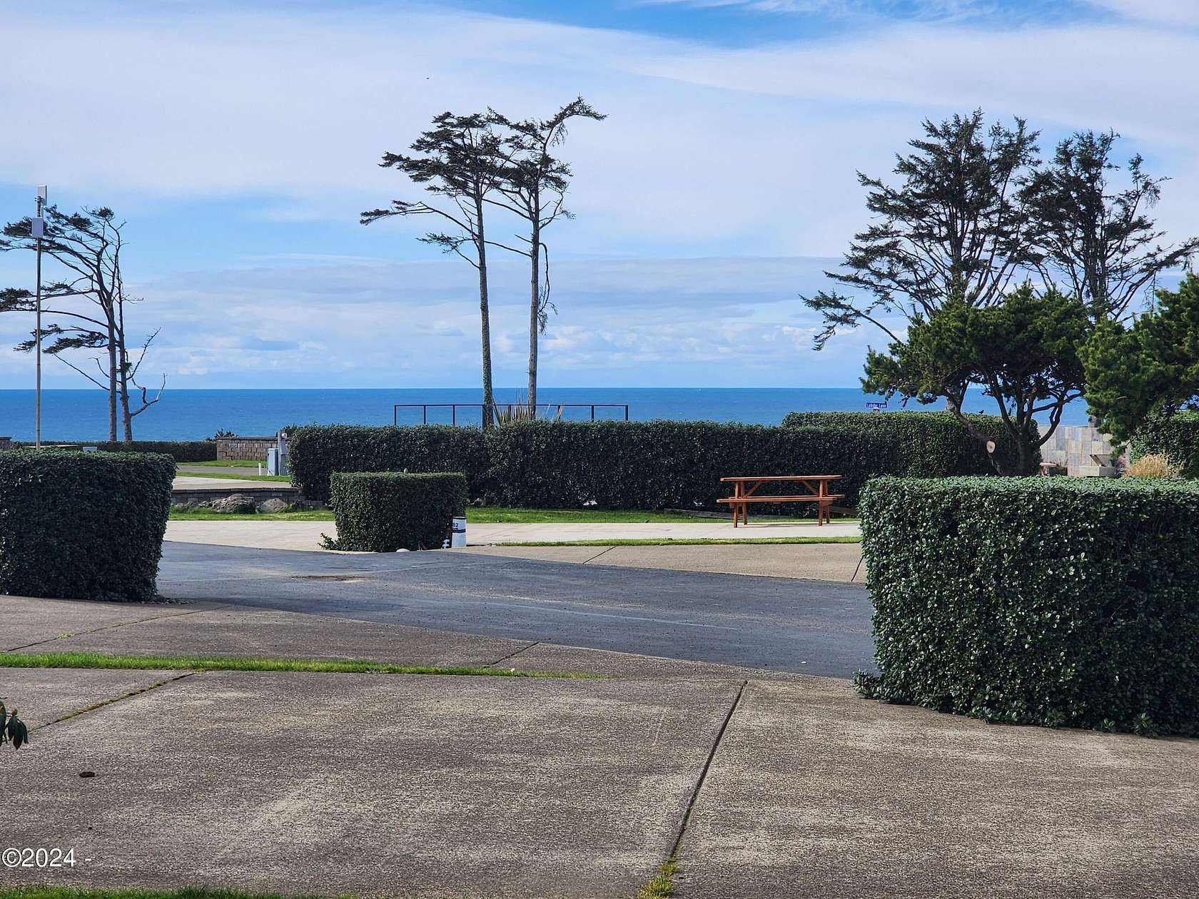 0.05 Acres of Residential Land for Sale in Newport, Oregon