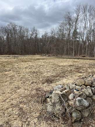 1 Acre of Residential Land for Sale in Bethany, Connecticut