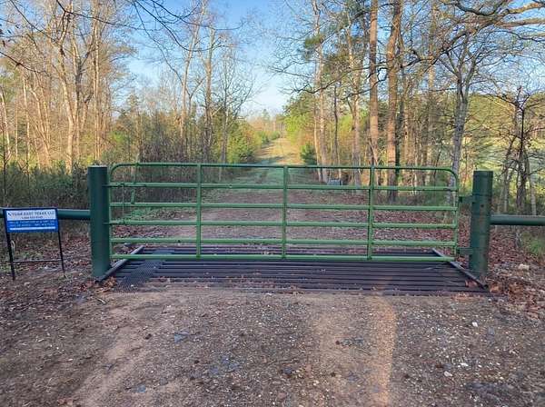 134 Acres of Recreational Land for Sale in Kilgore, Texas