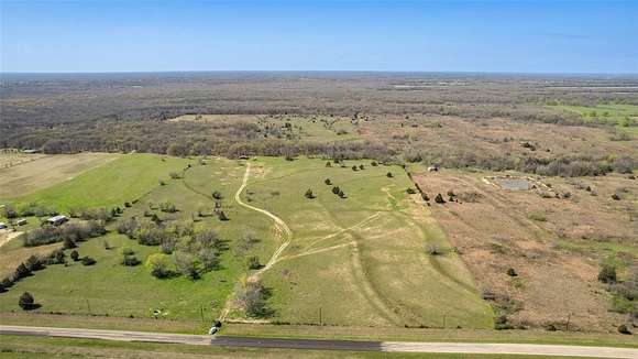 33.3 Acres of Agricultural Land for Sale in Sulphur Bluff, Texas
