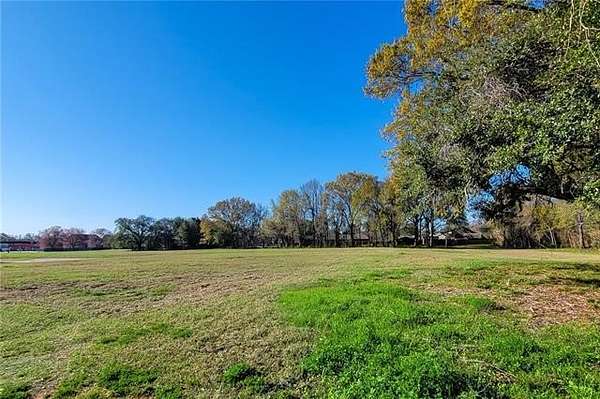 3.5 Acres of Mixed-Use Land for Sale in Alexandria, Louisiana