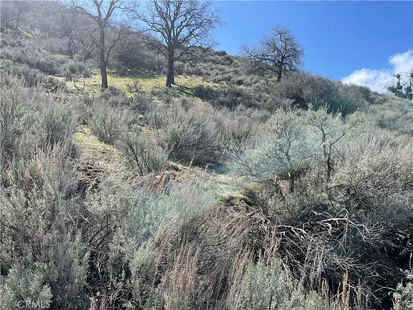 6.7 Acres of Land for Sale in Tehachapi, California