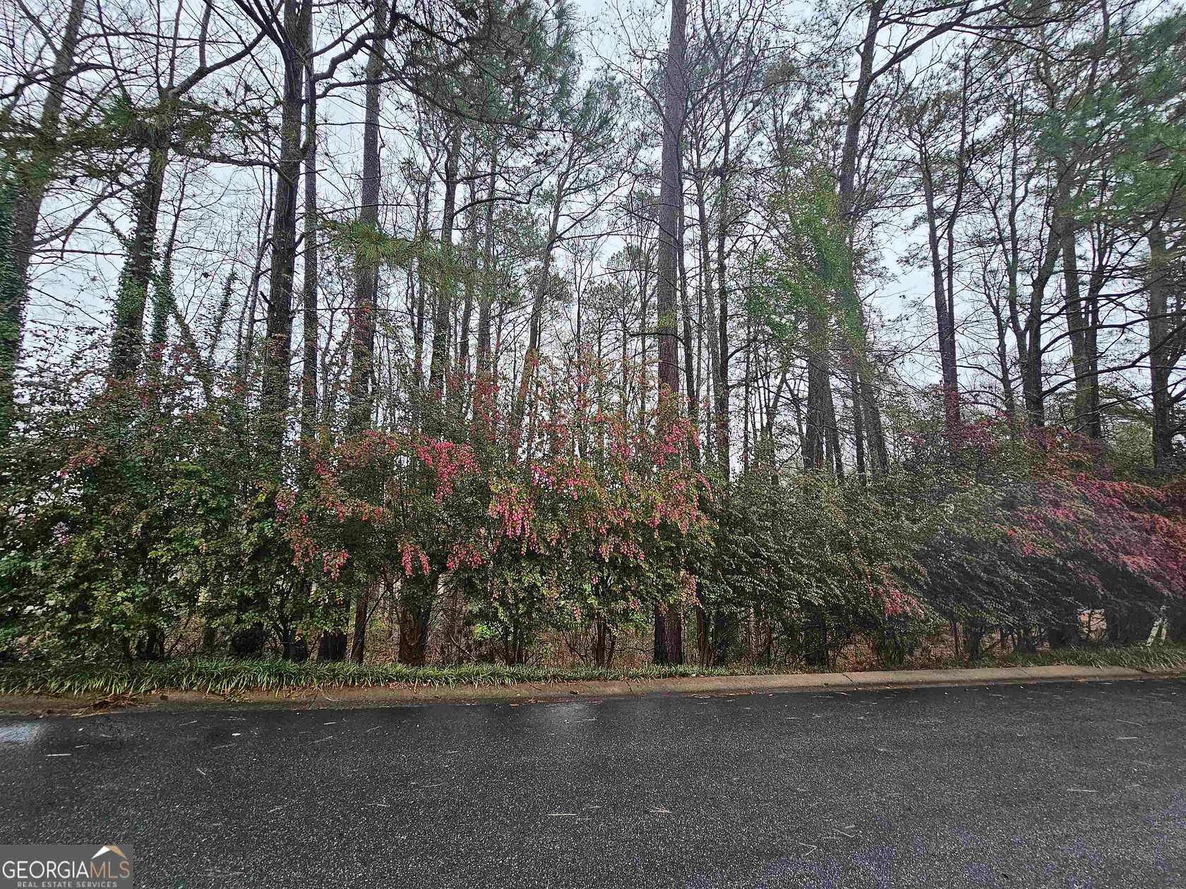 0.9 Acres of Residential Land for Sale in Watkinsville, Georgia