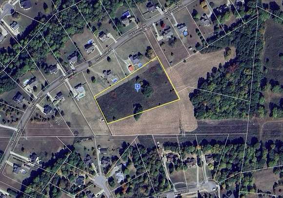 3.3 Acres of Residential Land for Sale in Burns, Tennessee