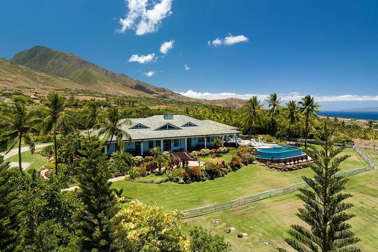 5.114 Acres of Land with Home for Sale in Lahaina, Hawaii