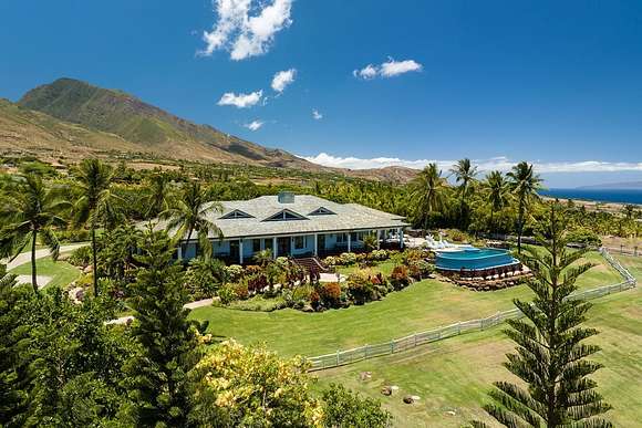 5.1 Acres of Land with Home for Sale in Lahaina, Hawaii