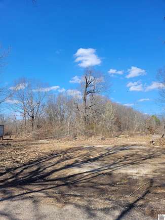 16.7 Acres of Recreational Land for Sale in Paducah, Kentucky