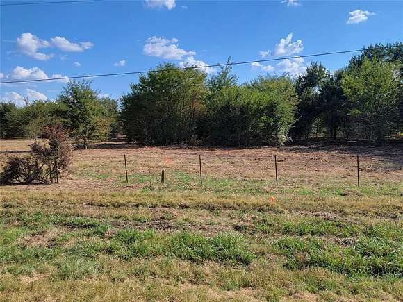 3.5 Acres of Commercial Land for Sale in Lindsay, Texas