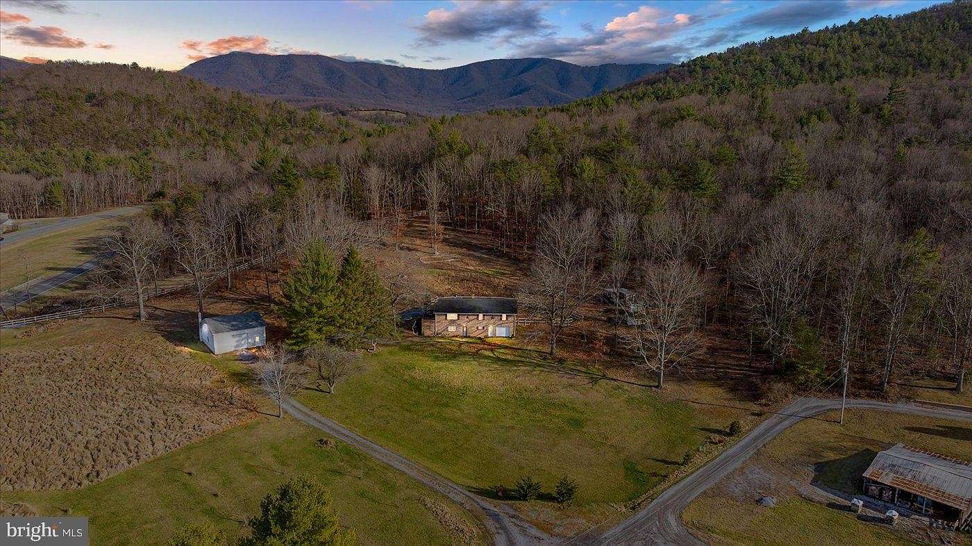 5 Acres of Residential Land with Home for Sale in Luray, Virginia