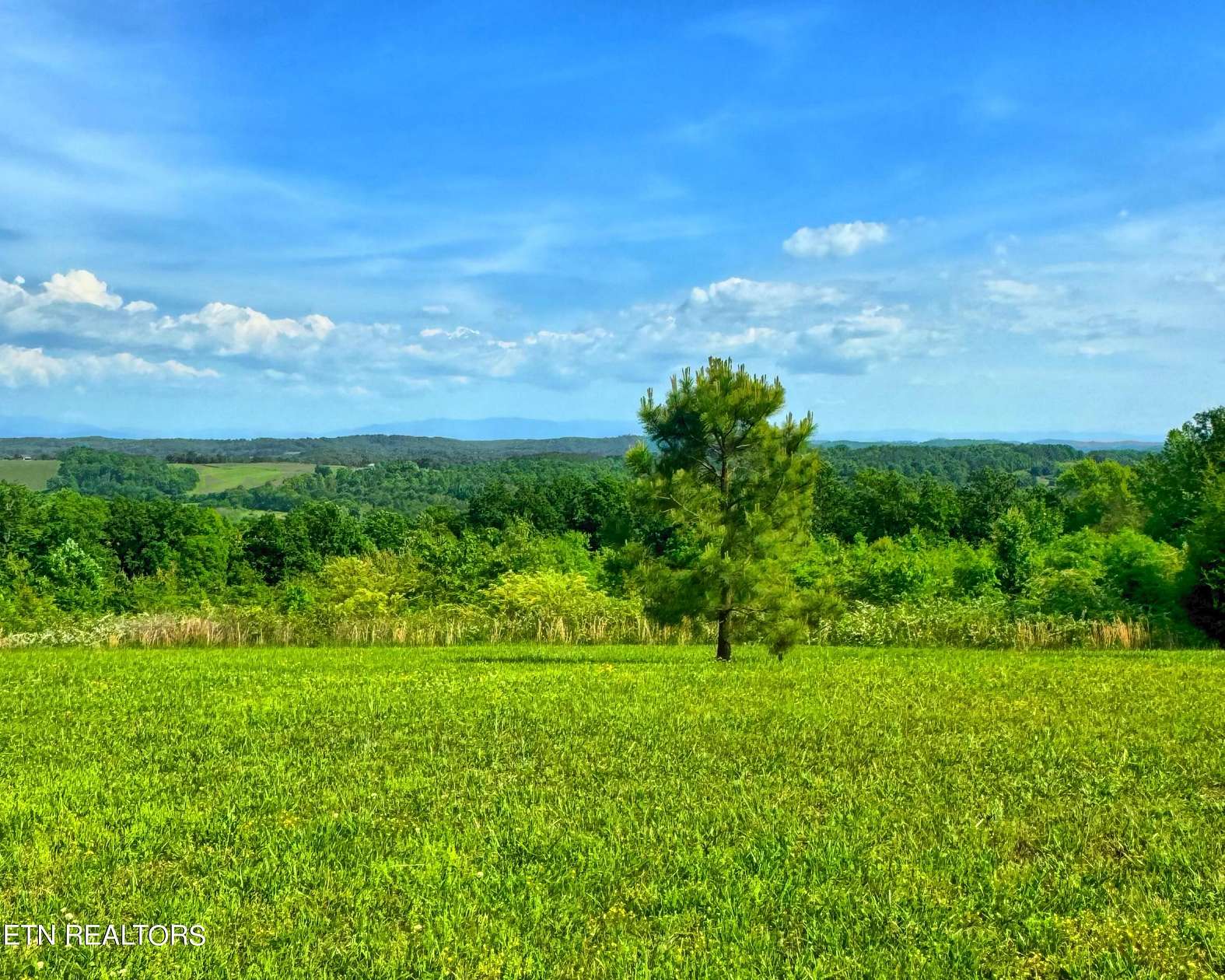 1.9 Acres of Residential Land for Sale in Loudon, Tennessee