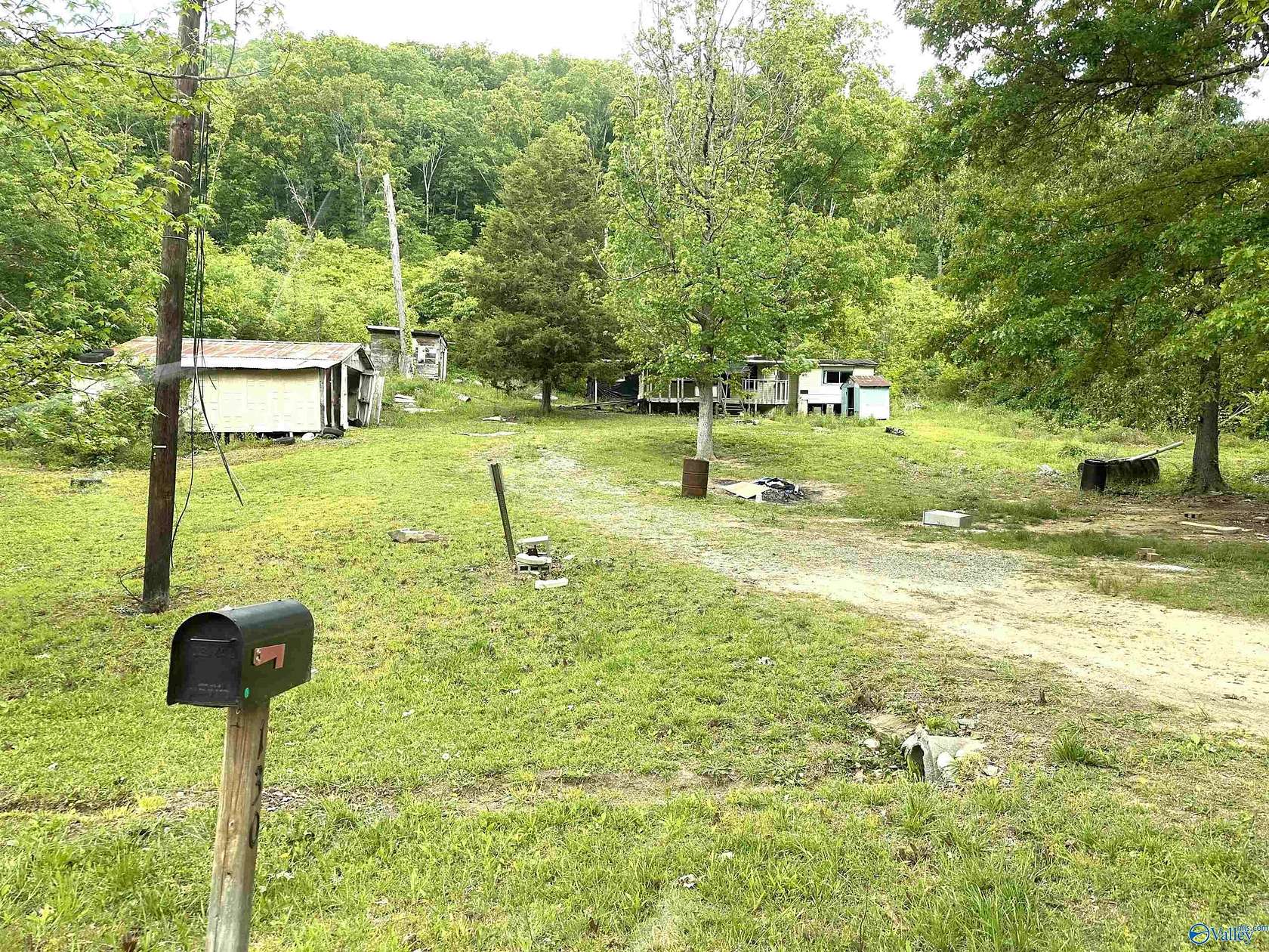 3.9 Acres of Land for Sale in Boaz, Alabama