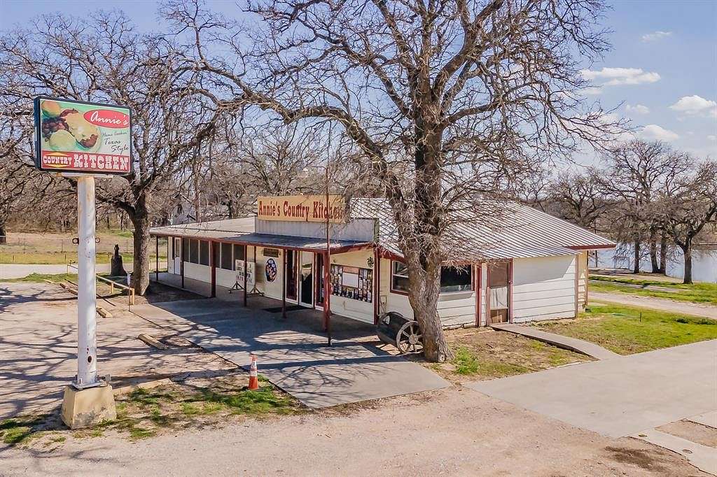 2 Acres of Improved Commercial Land for Sale in Springtown, Texas