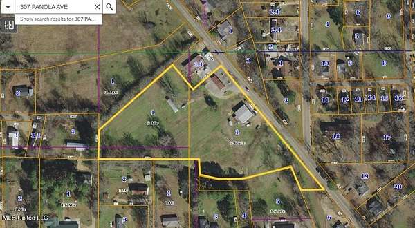 4.6 Acres of Improved Residential Land for Sale in Batesville, Mississippi