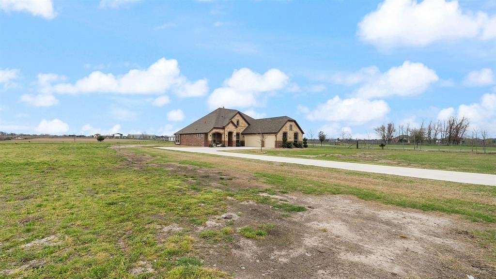 4 Acres of Residential Land with Home for Sale in Caddo Mills, Texas